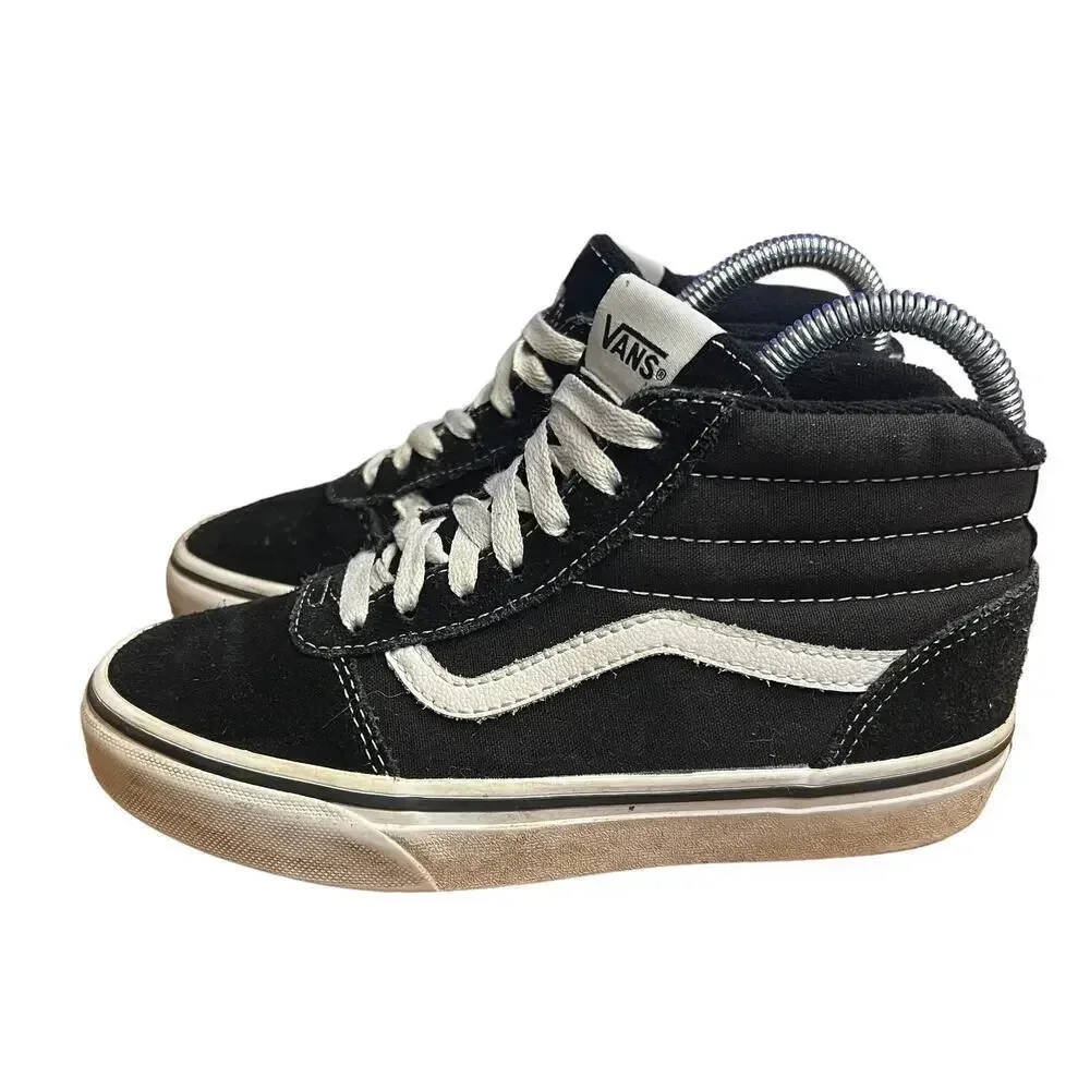 Vans SK8-Hi Black & White High Top Suede‎ Sneakers Men’s 6.0 / Women’s 7.5